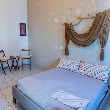 Casa Sofianna 2-Bedroom Home Next To Sandy Beach โมเน็มวาซี ภายนอก รูปภาพ